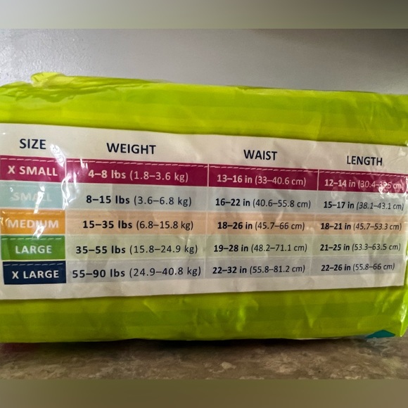 Top Paw Scented Disposable Diapers - Picture 2 of 3